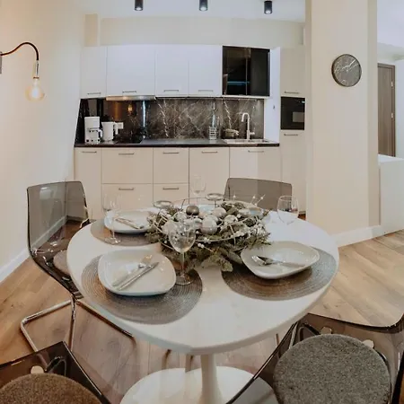 Silence Triventi Szmaragd Карпач