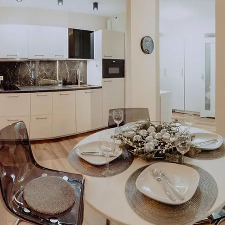 Silence Triventi Szmaragd * Карпач